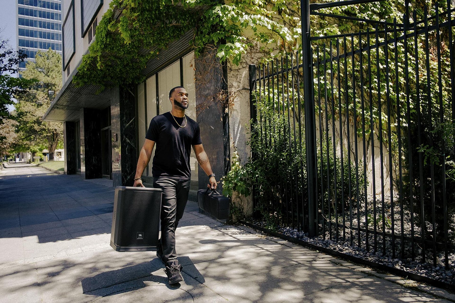 JBL Professional PRX ONE Active, Powered Column Line Array Speaker System, 20000W Peak Power, 12 Inch, Bluetooth Wireless Audio, 7-Channel Mixer, Portable PA for DJs, Musicians, Events, Black